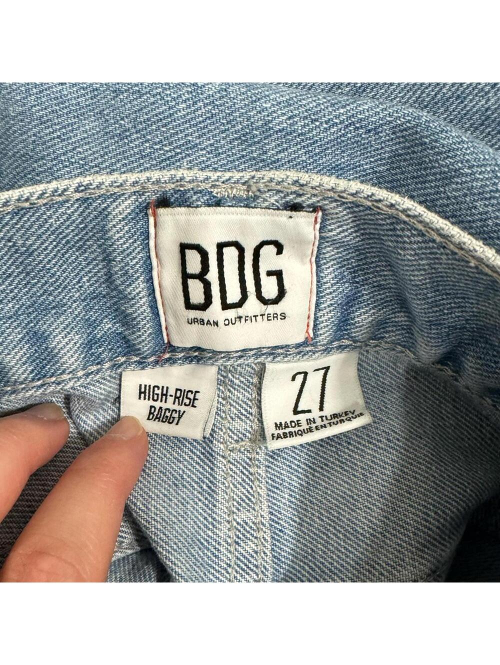 BDG Urban Outfitters High Rise Baggy Distressed Light Wash Jeans Size 27 - Picture 6 of 6